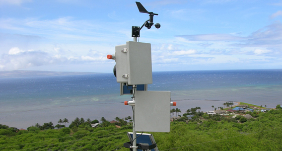 Coral reef monitoring in Molokai, Hawaii (Credit: Rian Bogle, USGS)