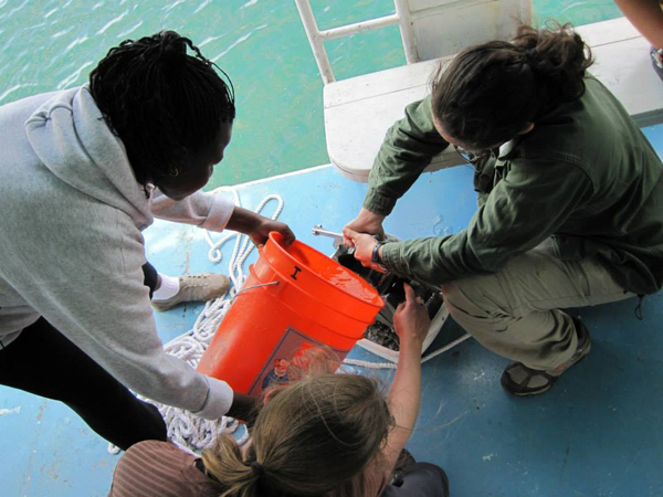 Students learn water quality monitoring techniques on Lake Atitlán (Credit: Kevin Rose)