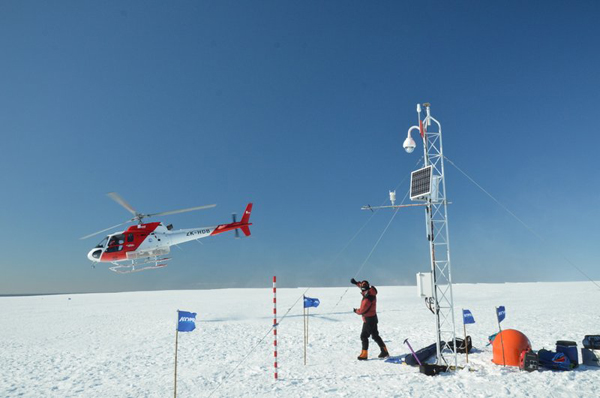 Ross collaborated with the Korea Polar Research Institute on stations on the Drygalski Ice Tongue (Credit: Ronald Ross) 