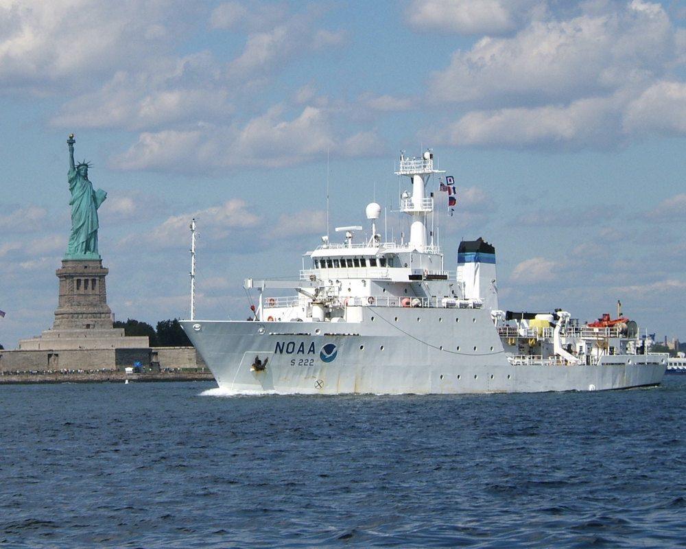NOAA Ship Thomas Jefferson in New York Harbor in 2004 (Credit: NOAA)
