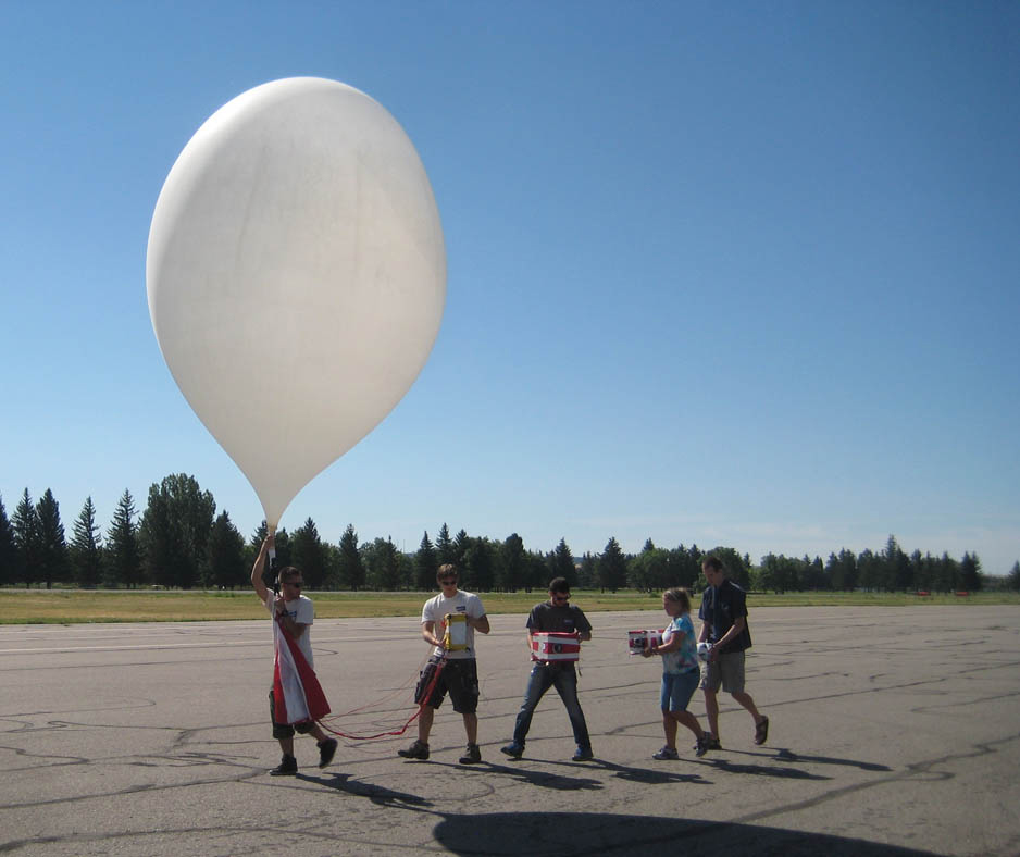 Montana State University Students launch a practice weather balloon in Idaho. (Credit: Montana Space Grant Consortium)