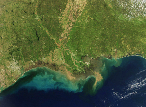 Nutrients flowing off the land, through the tributaries of the Mississippi River and out into the Gulf of Mexico demonstrate how nutrient pollution cuts across multiple federal agencies. (Credit: USGS) 