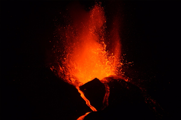 Fire fountaining during the latest eruption on Fogo, December 2014. (Credit: Ricardo Ramalho)