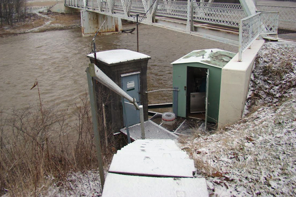 Sampling station on the Sandusky River. (Credit: National Center for Water Quality Research)