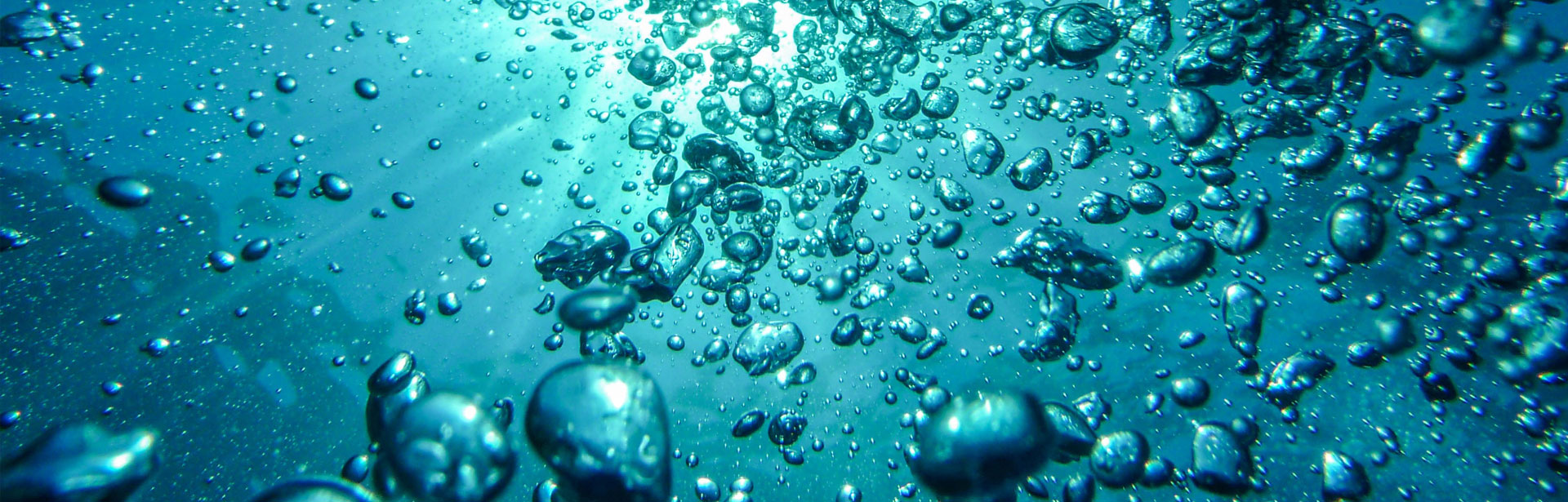 Воздухом водой кислородом и другим. Кислород в воде. Кислород фото. Вода Oxygen. Кислород пузыри.