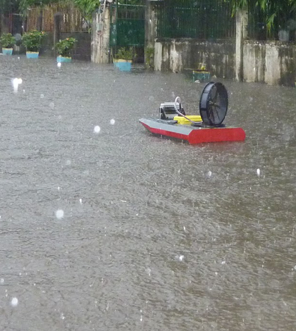 A Platypus autonomous monitoring boat at work in the Philippines (Credit: Christopher Tomaszewski)