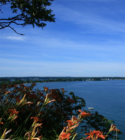 Overlooking Lake Ontario near Sodus Bay (Credit: John Menard, via Flickr)