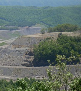 A mountaintop removal mine in Kentucky (Credit: Jake McClendon, via Flickr)