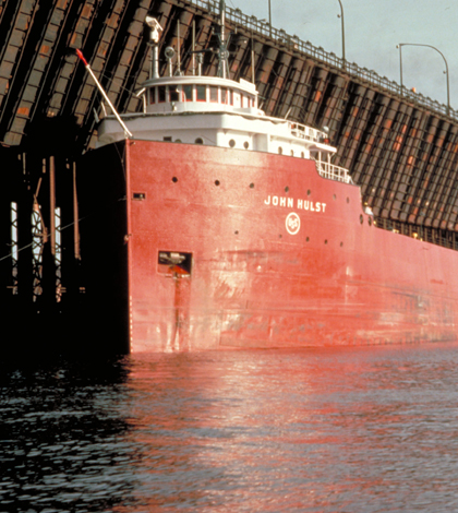 Great Lakes ship (Credit: U.S. Environmental Protection Agency Great Lakes National Program)