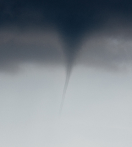 Waterspout (Credit: jimmyweee, via Wikimedia Commons)