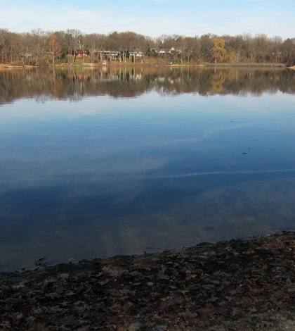 Woods Lake in Kalamazoo where road salt runoff has increased sodium and chloride levels soaring (Credit: Lindspetrol, via Flickr)