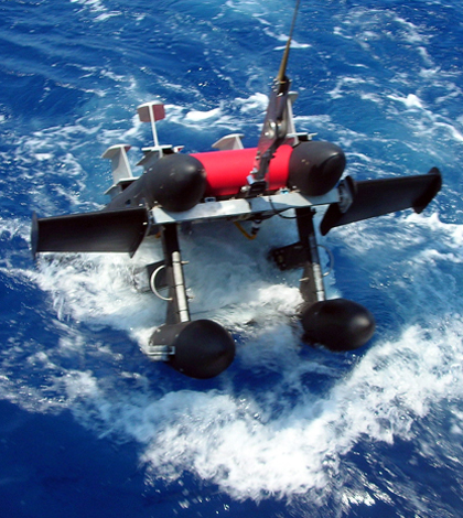 The In Situ Ichthyoplankton Imaging System, or ISIIS, towed behind a research vessel (Credit: University of Miami)
