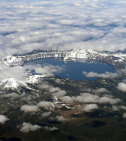 Crater Lake (Credit: Samion, via Wikimedia Commons)