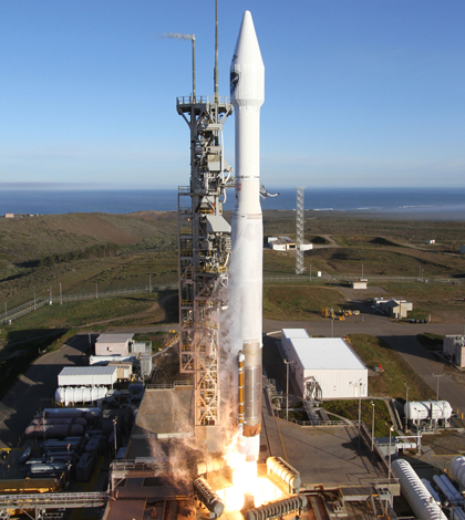 An Atlas V rocket launches the satellite, which will provide data for weather forecasting. (Credit: ULA)