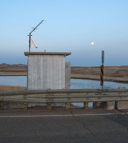 A USGS stream gauge on the South Fork Grand River near Cash, S.D. (Credit: Joel Petersen /USGS)