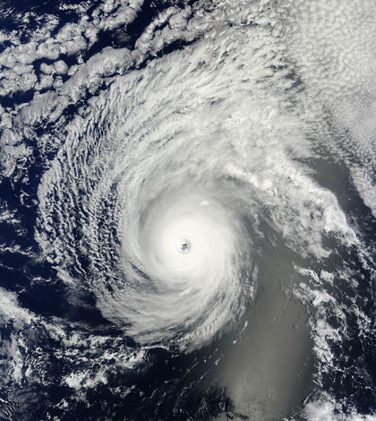 Satellite image of Hurricane Iselle (Credit: NASA Earth Observatory)