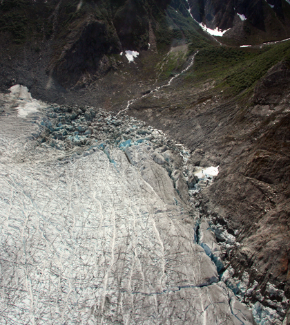 An emptied Suicide Basin near Mendenhall Glacier (Credit: National Weather Service)