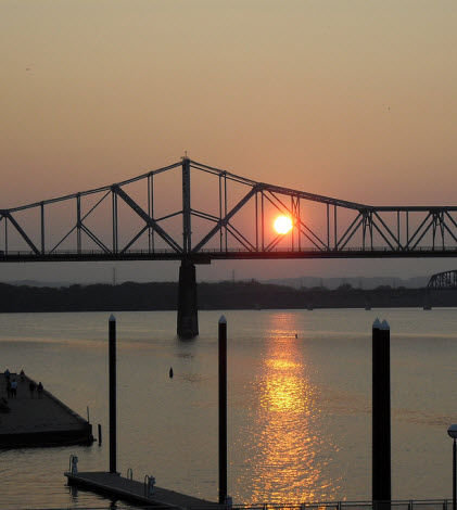 The sun sets on the Ohio River in Louisville, Kentucky. (Credit: Louisville U.S. Army Corps of Engineers)
