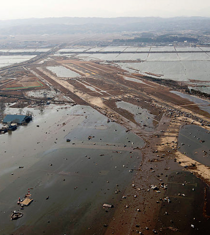 Debris and water after the earthquake and tsunami struck Japan in 2011. (Credit: U.S. Air Force)