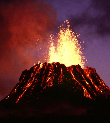 The Pu'u 'O'o volcano on Kilauea, Hawaii. (Credit: USGS)