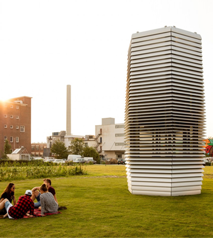 The Smog Free Tower. (Courtesy of Studio Roosegaarde)