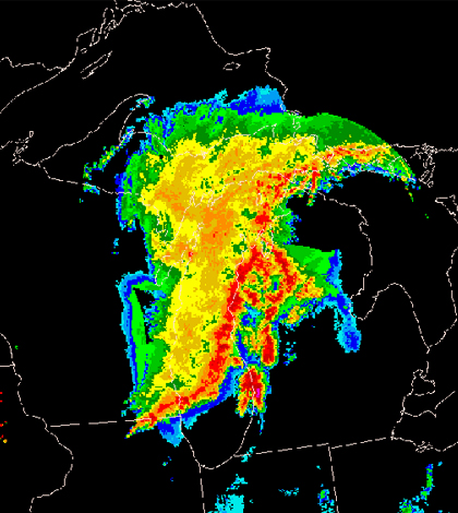 Radar on May 31, 1998 showing a meteotsunami created by a line of storms. (Credit: NOAA)