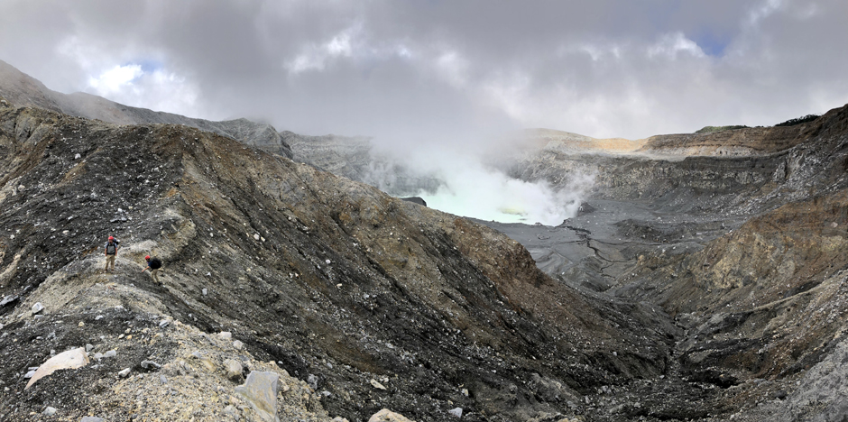 poás volcano