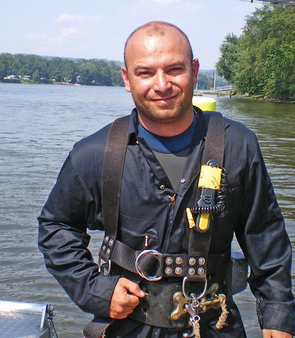 Greg Zimmerman conducting a freshwater endangered mussel survey