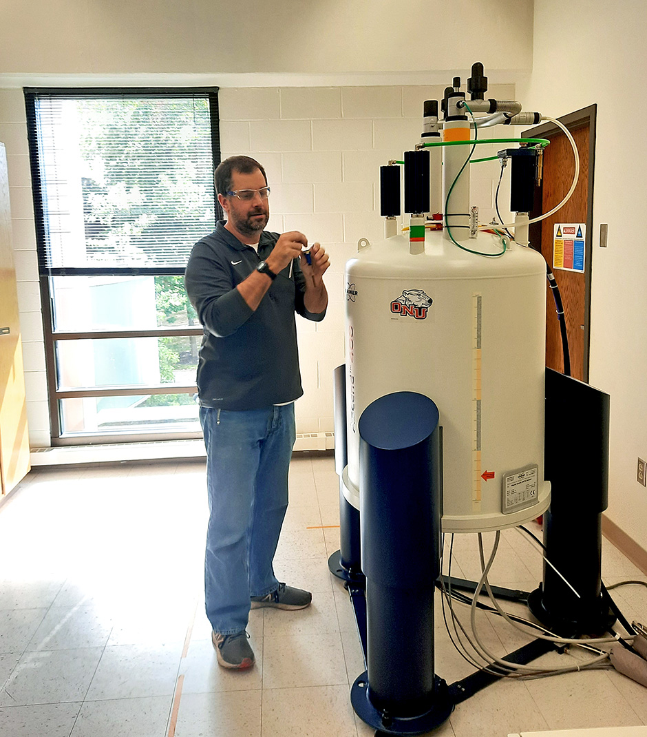 NMR spectroscopy has become a major tool in understanding marine sulfur biogeochemistry. Here, Chris Spiese prepares a sample for analysis