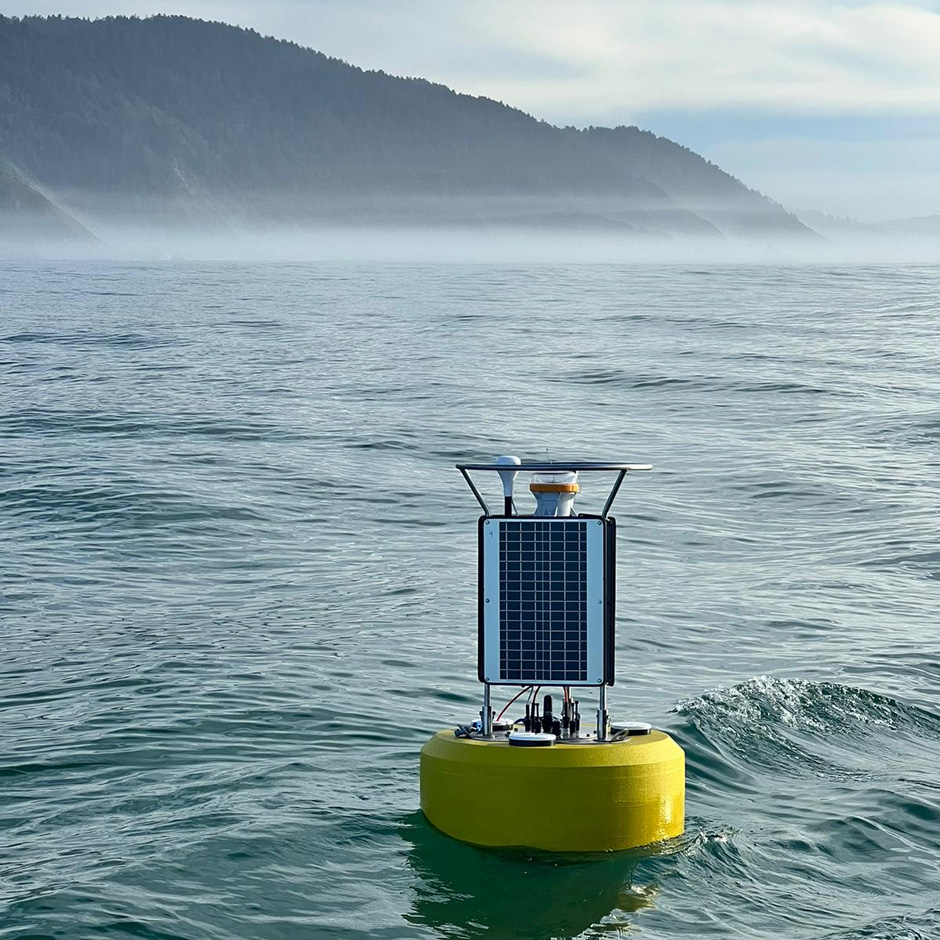 A NexSens Cb-650 deployed downstream of Klamath Dam