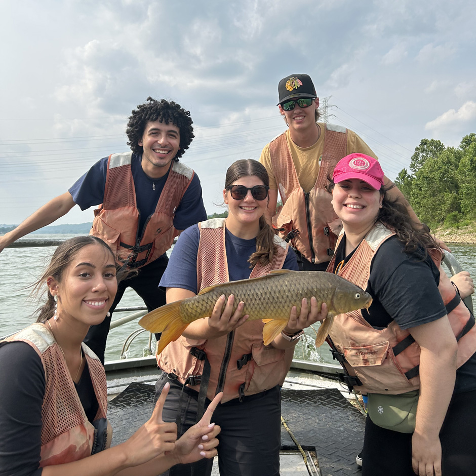 Field Station interns receive electrofishing training on the Ohio River.