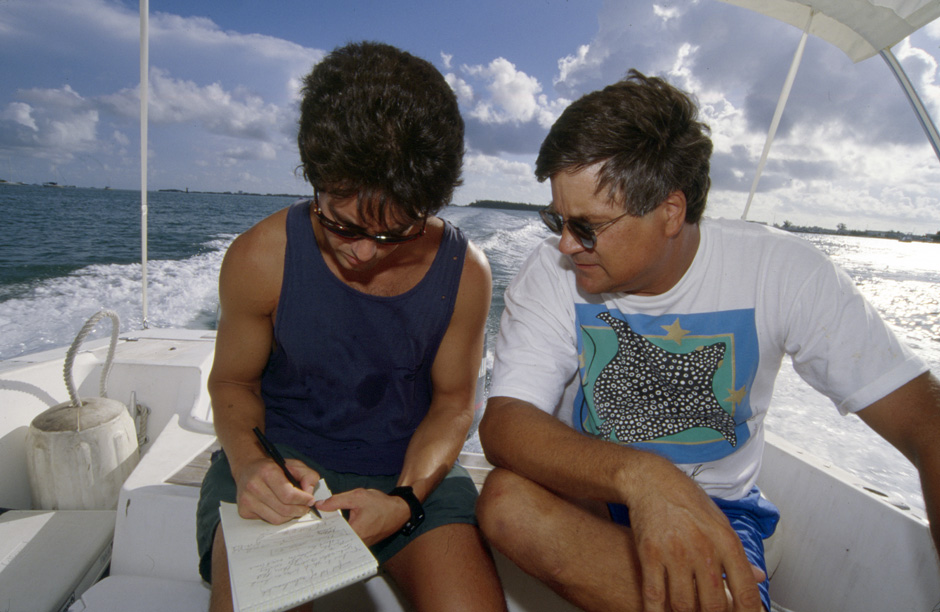 Even while at sea, Porter takes the time for science communication, participating in an interview with journalists. 