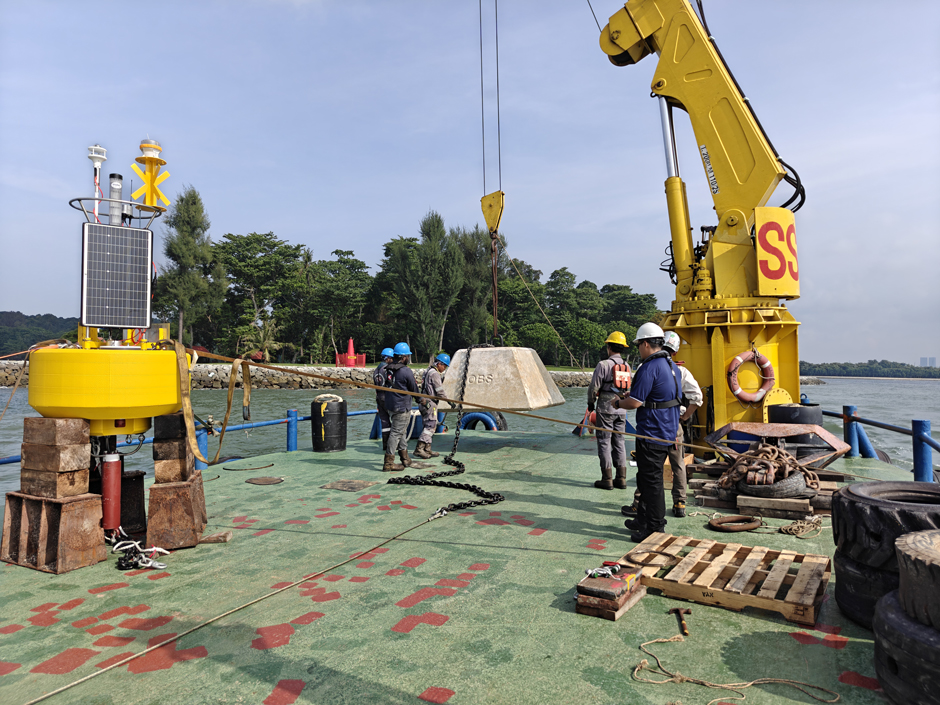 After months of meticulous preparation, the Elcee team makes final preparations for buoy deployment.