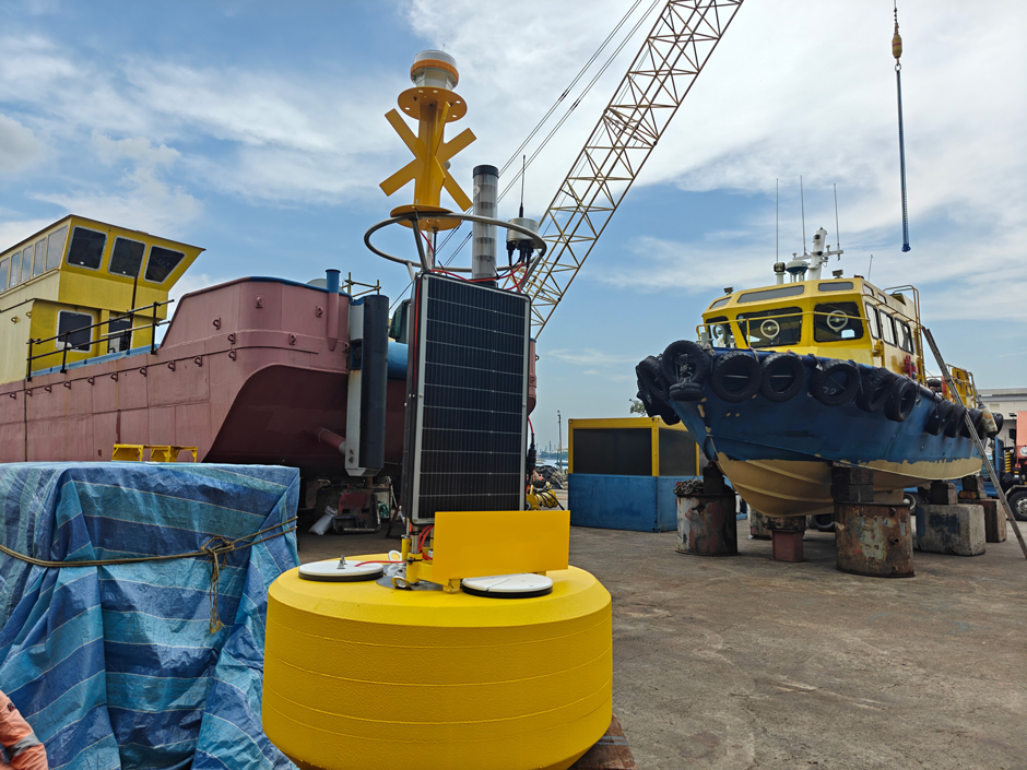 Meticulous preparation was required to ensure the buoy deployment went smoothly, including ensuring it was compliant with regulations in a busy shipping area.